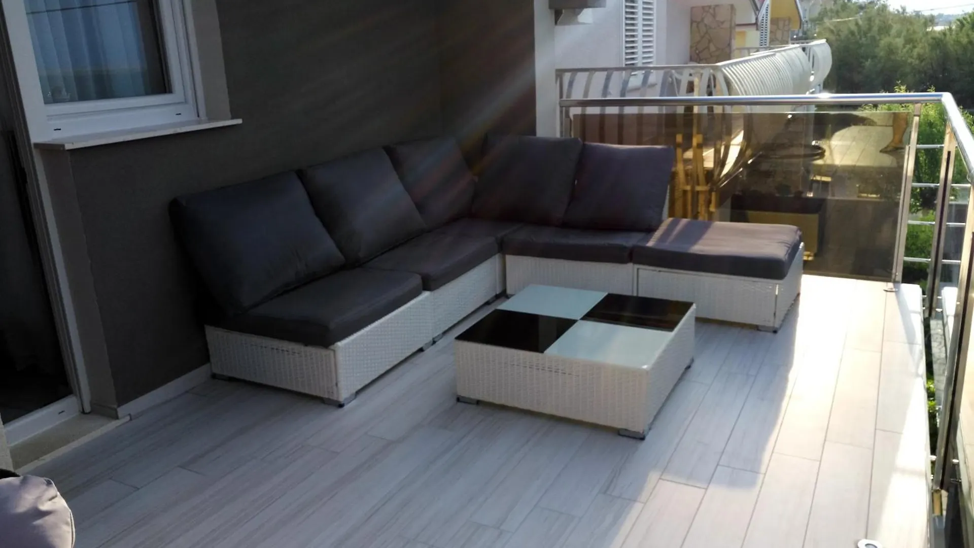 Kb Apartments نين